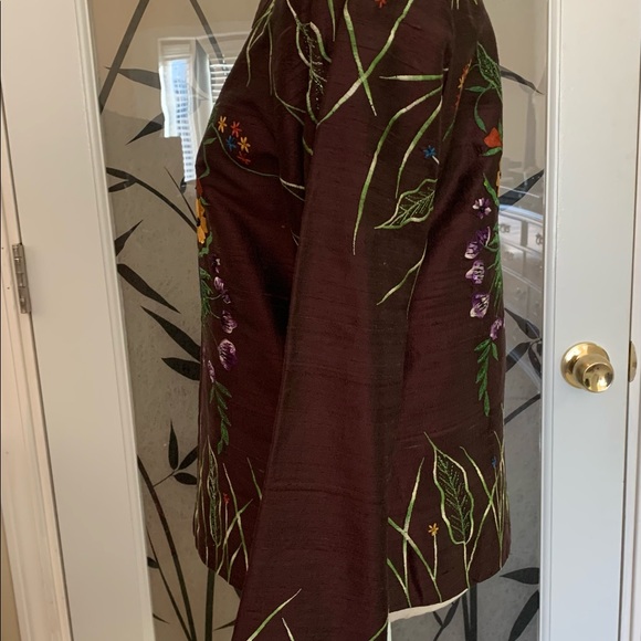 Boutique Design Brown Handwoven top/jacket. Intricate designs on front & back. S - Picture 3 of 9